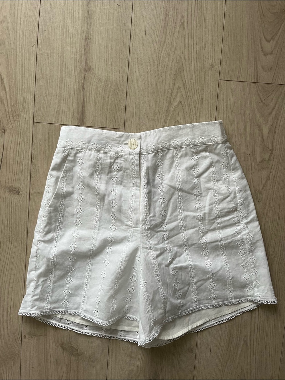 Frank & Oak White Eyelet High-Waist Women's Shorts